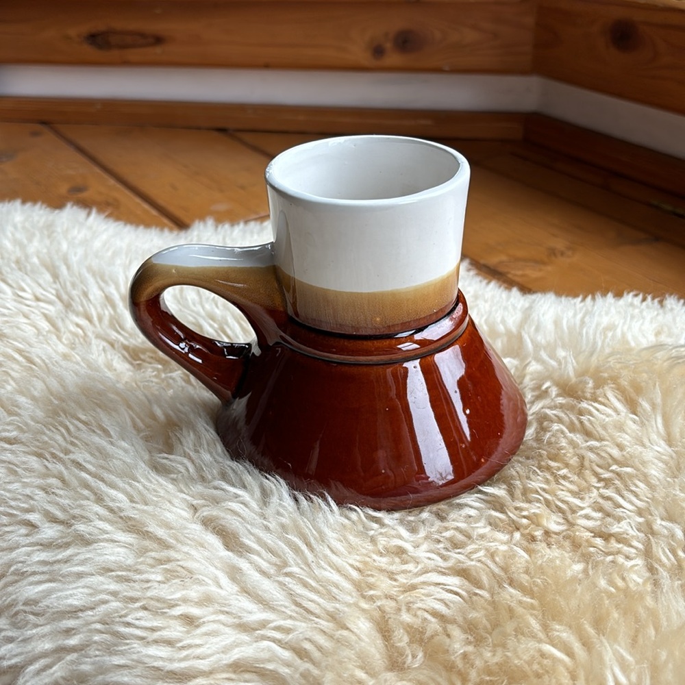 Vintage Pottery Mug - Picture 3 of 5
